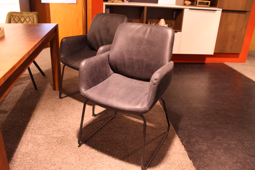 4 Leder-Armlehnstühle Natura Payton